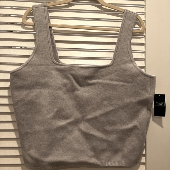 Abercrombie & Fitch Tops - NWT Abercrombie & Fitch Crop Tank Sweater Gray XXL